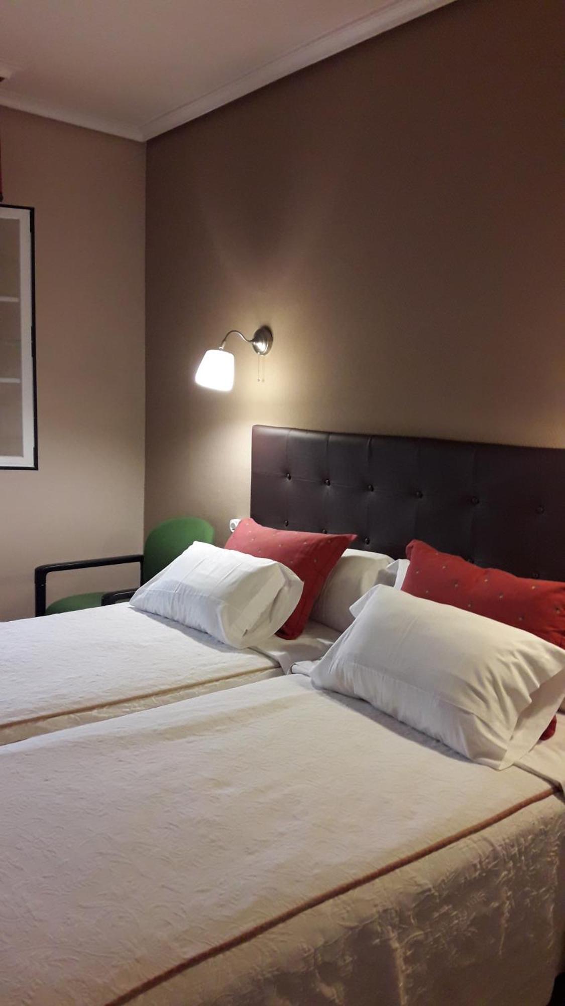 Hostal Martin - Sanabria Ribadelago Екстериор снимка
