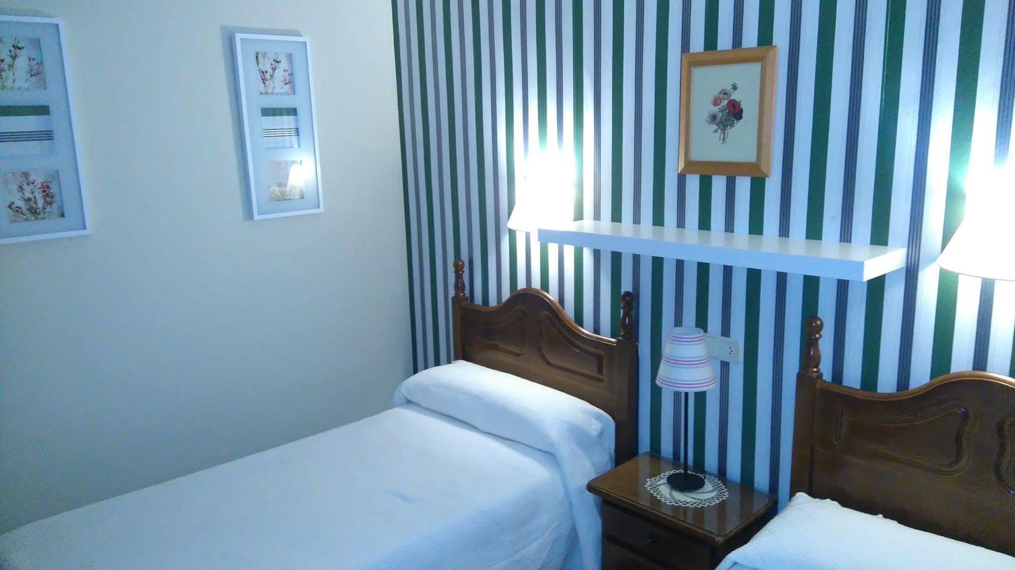 Hostal Martin - Sanabria Ribadelago Екстериор снимка