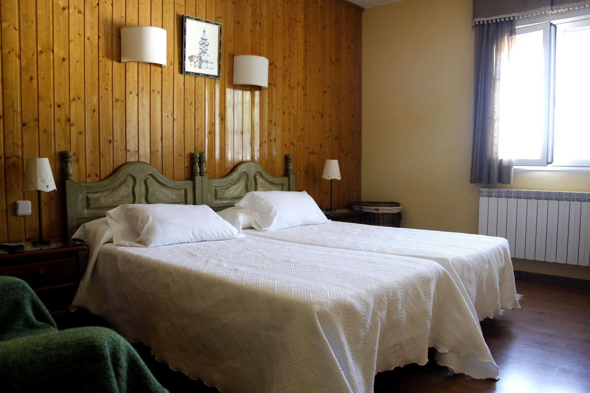 Hostal Martin - Sanabria Ribadelago Екстериор снимка
