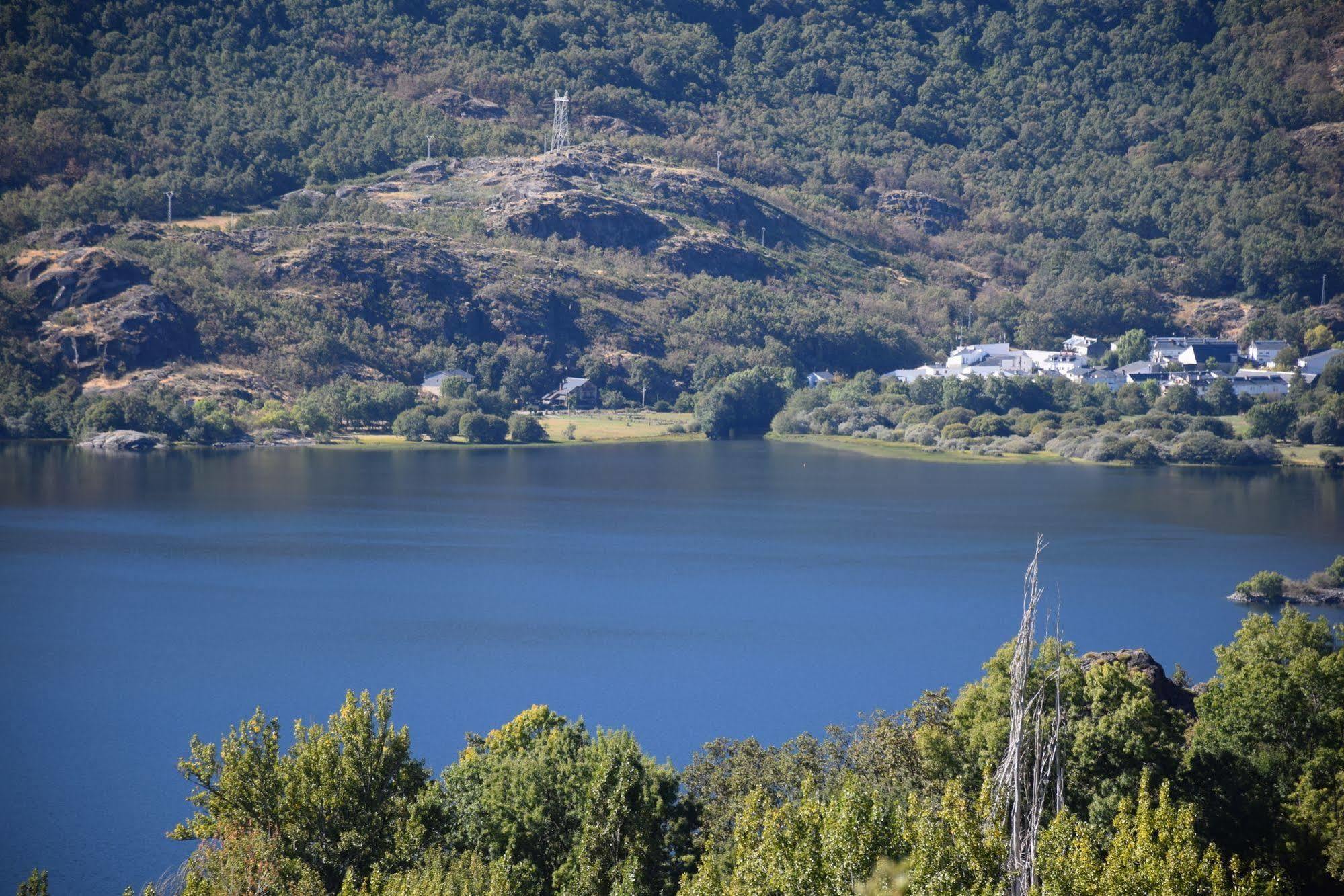 Hostal Martin - Sanabria Ribadelago Екстериор снимка